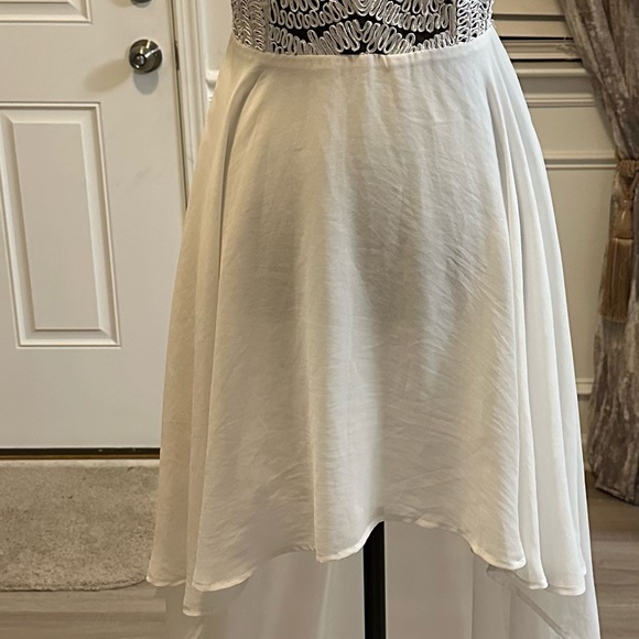 Xtaren unique dress. Embroidery on mesh top with flowy bottom, Adult Sz Small - Picture 3 of 8